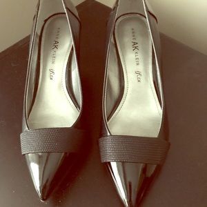 Nine West black heels—never worn